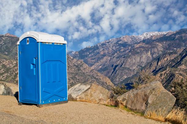 Best VIP or Luxury Restroom Trailers  in Gladewater, TX
